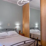 G.r Luxury Apartment Kalligoni